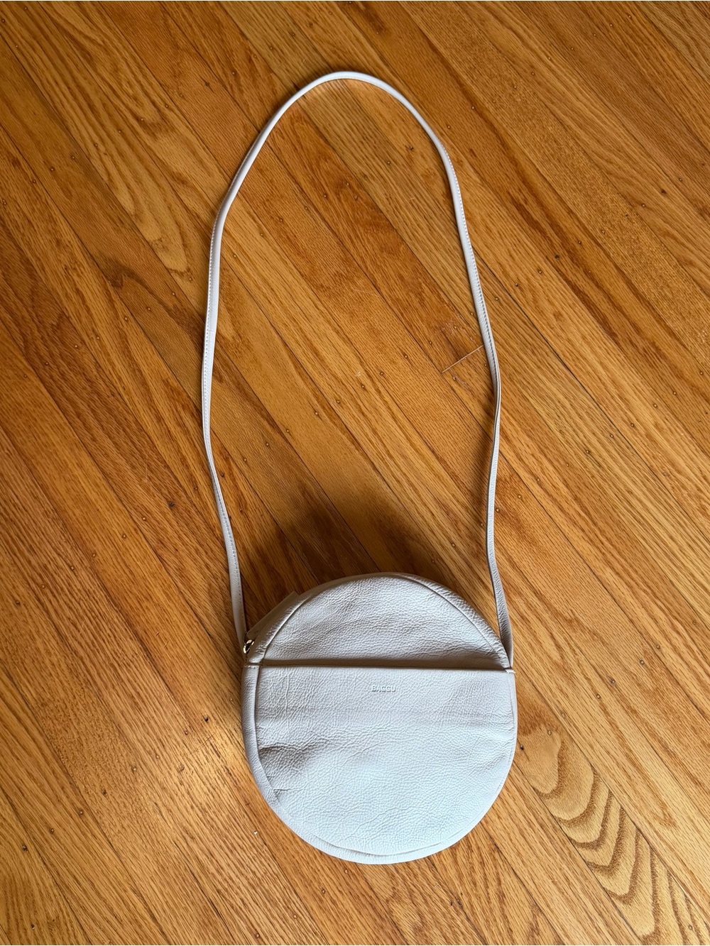 BAGGU Round Cream Leather Crossbody Bag
